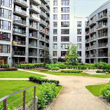 Apartamenty Triton Park Варшава Екстериор снимка