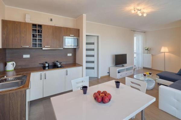 Apartamenty Triton Park Варшава Екстериор снимка