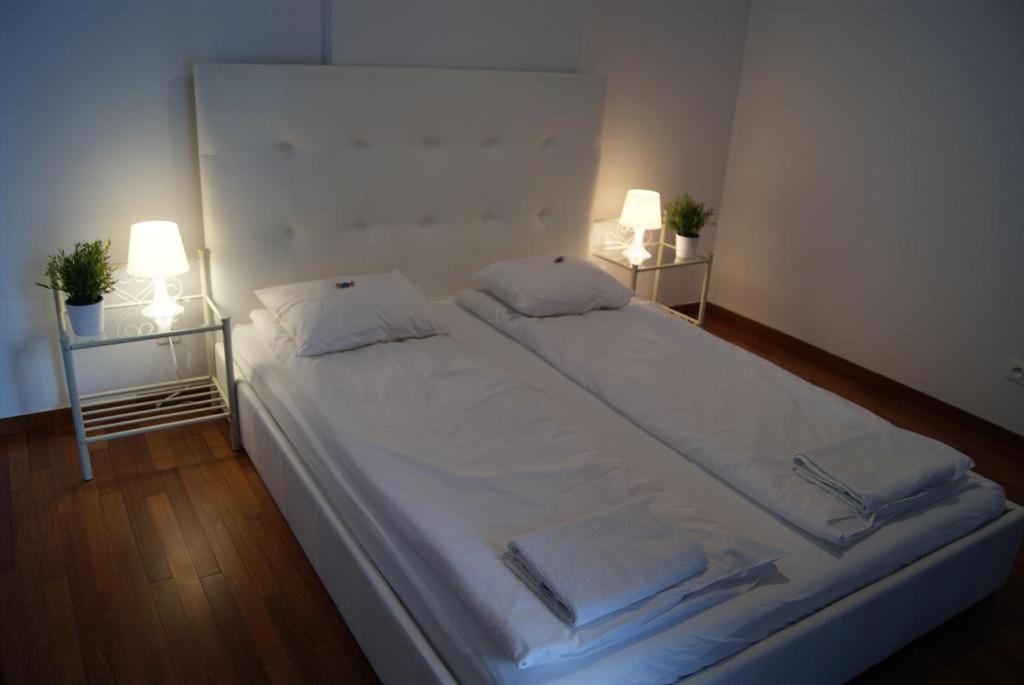 Apartamenty Triton Park Варшава Екстериор снимка