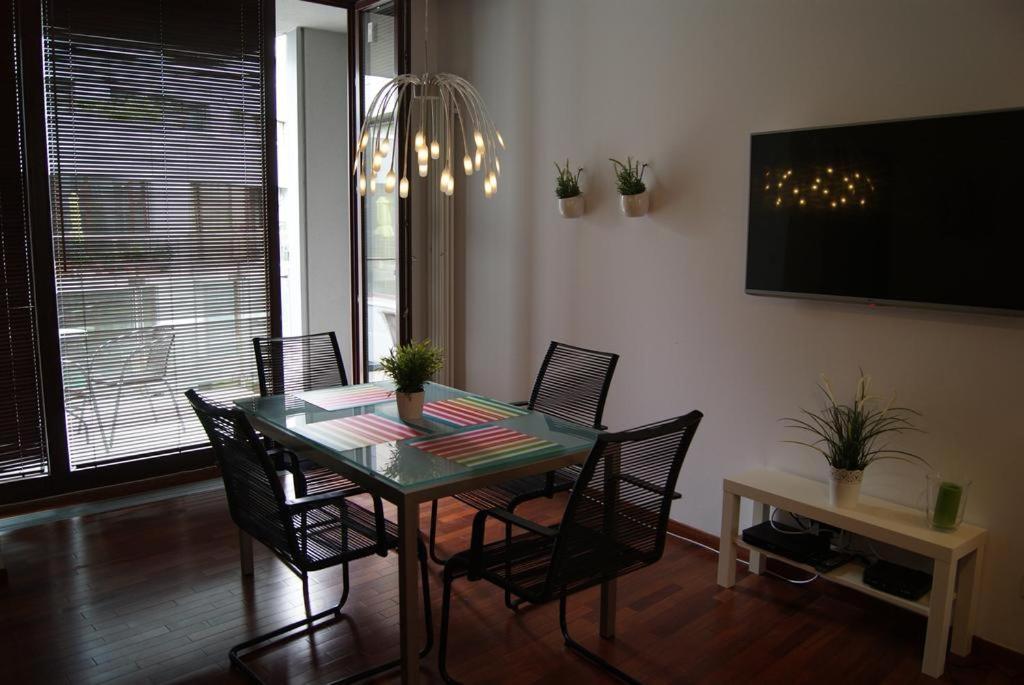 Apartamenty Triton Park Варшава Екстериор снимка