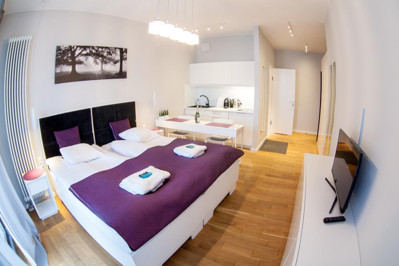 Apartamenty Triton Park Варшава Екстериор снимка